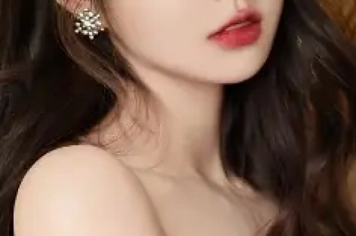 央视表态后给冯小刚走面的韩红底裤都被扒没了