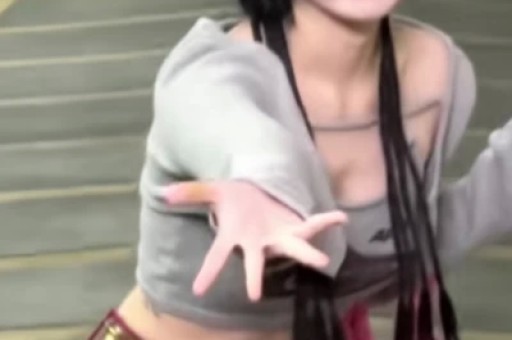 曝包贝尔出轨性感红衣女！酒店过夜视频全曝光包文婧关闭评论区